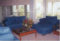 interior-3.jpg (31727 bytes)