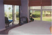 interior-5.jpg (31162 bytes)